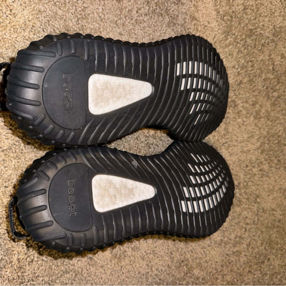 Yeezy boost shoes